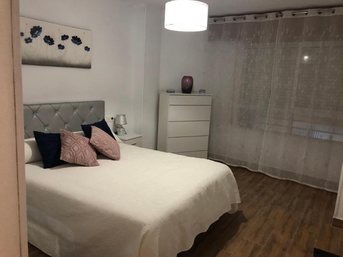 Carla24, Avenida Principal Apartment Aguilas Bagian luar foto